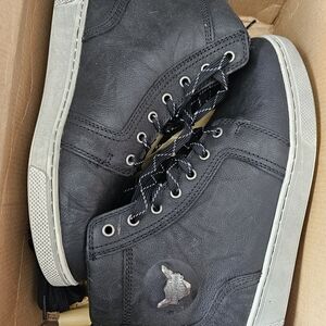 Black High-Top Men's Shoes